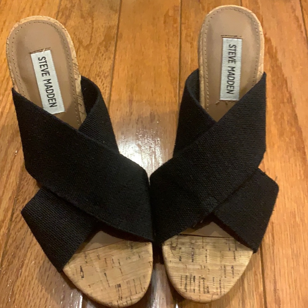 Wedge shoes